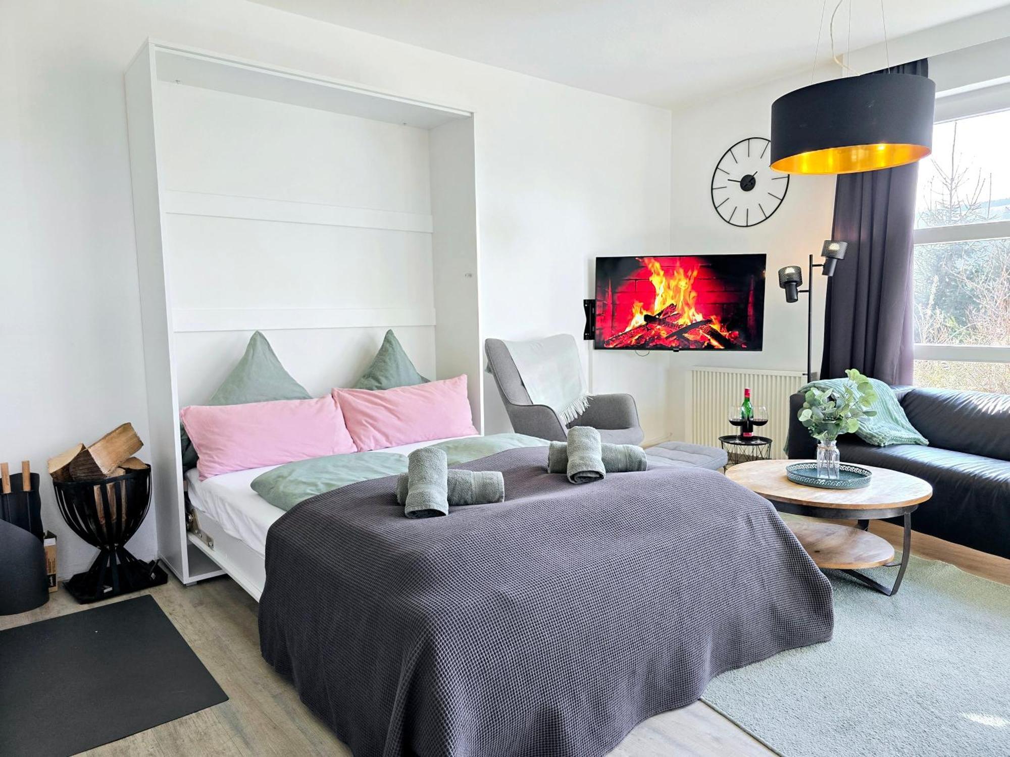 Ferienwohnung Fuchsbau Mit Kamin & Terrasse & Hunde Winterberg Luaran gambar