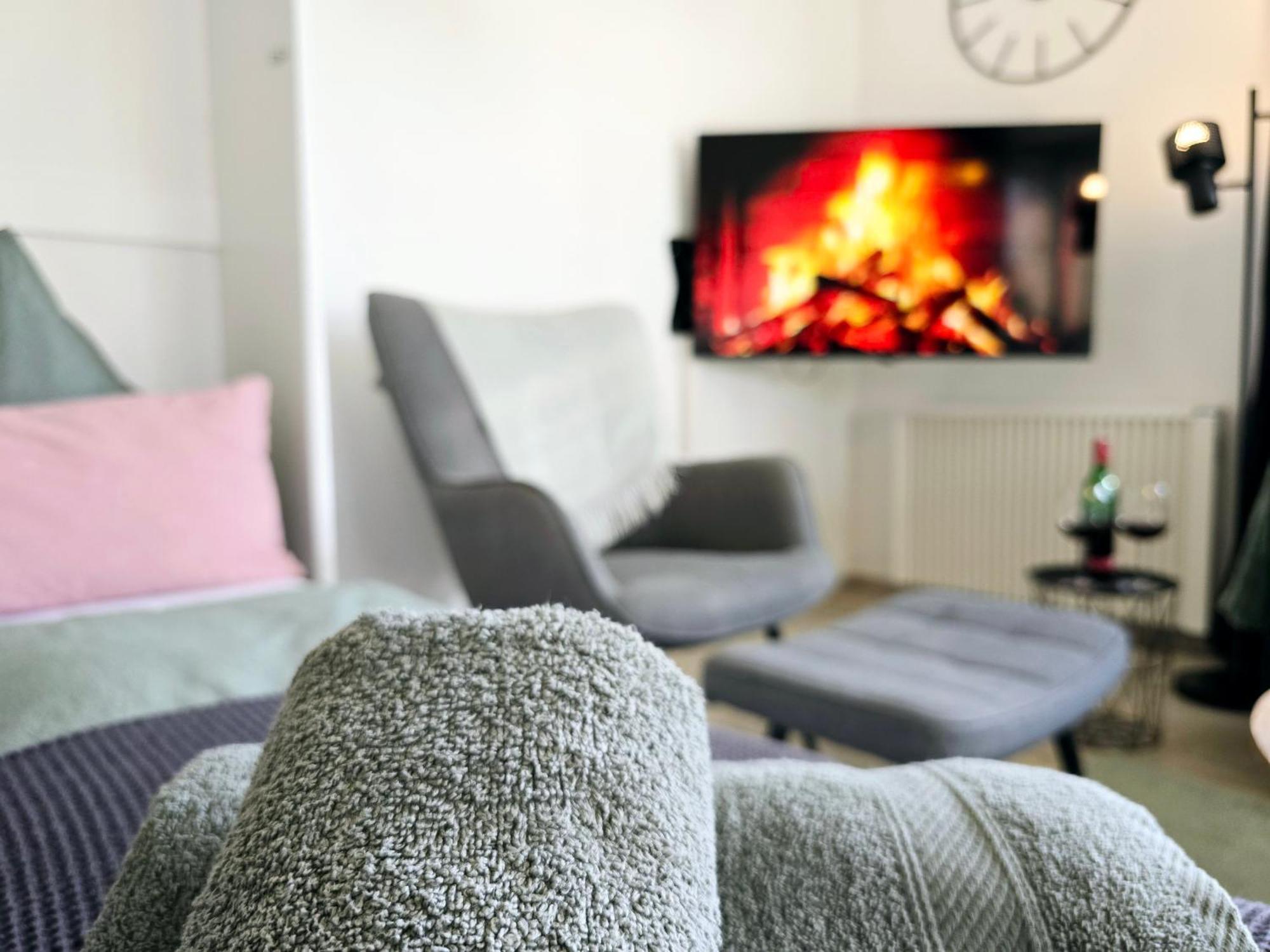 Ferienwohnung Fuchsbau Mit Kamin & Terrasse & Hunde Winterberg Luaran gambar